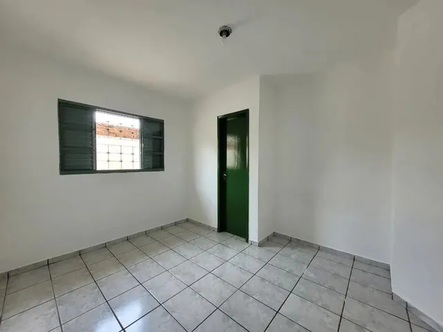Imagem 3: Casa para Alugar em Maringá, Vila Nova, com 3 Quartos, com 72 M²