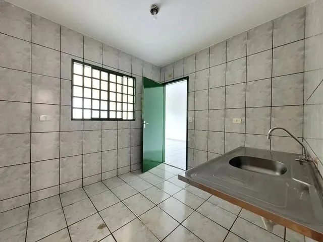 Imagem 14: Casa para Alugar em Maringá, Vila Nova, com 3 Quartos, com 72 M²