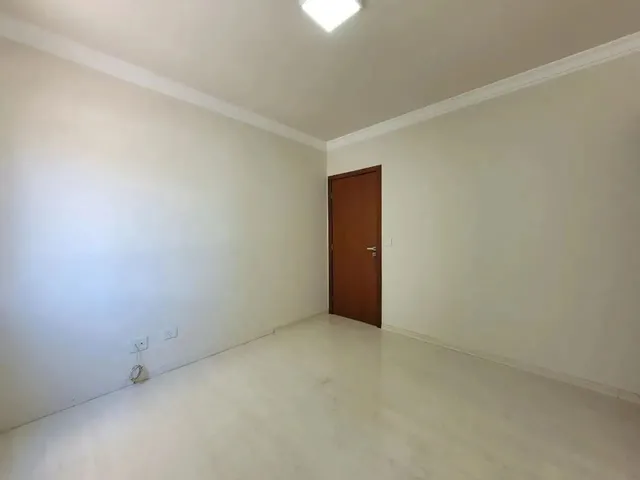 Imagem 9: Apartamento para Alugar em Maringá, Zona 07, com 3 Quartos, com 120 M², Edfício Tayama