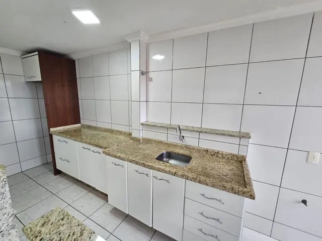Imagem 13: Locação Apartamento com 3 dormitórios