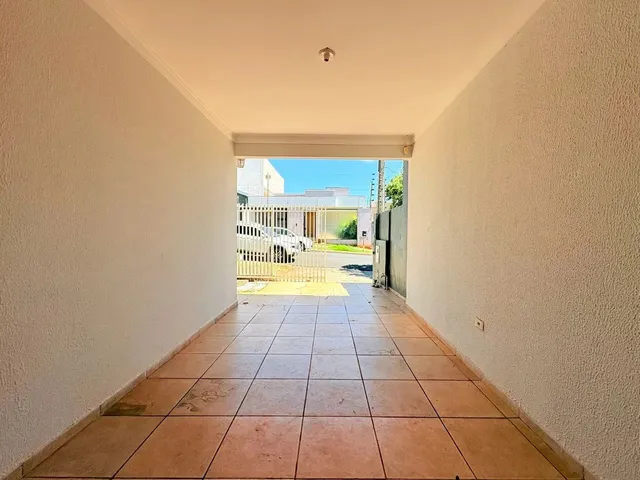 Imagem 4: Casa com 3 Quartos Sendo 1 Suíte no Jd. Itália II