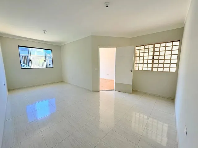 Imagem 11: Casa com 3 Quartos Sendo 1 Suíte no Jd. Itália II