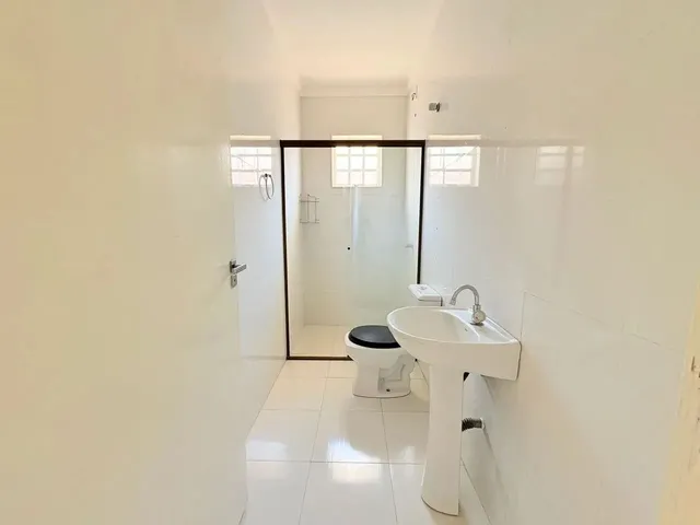 Imagem 6: Casa com 3 Quartos Sendo 1 Suíte no Jd. Itália II