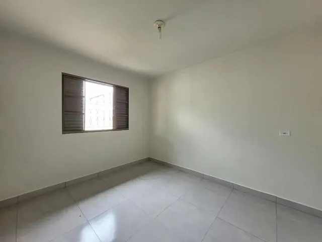 Imagem 14: Casa para Alugar em Maringá, Vila Nova, com 2 Quartos, com 80 M²