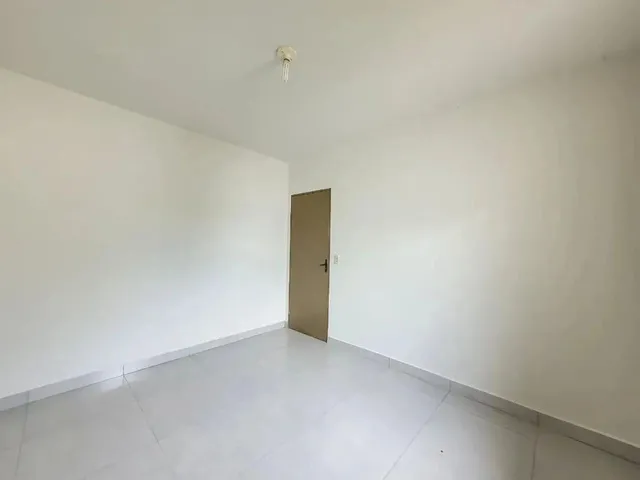 Imagem 16: Casa para Alugar em Maringá, Vila Nova, com 2 Quartos, com 80 M²
