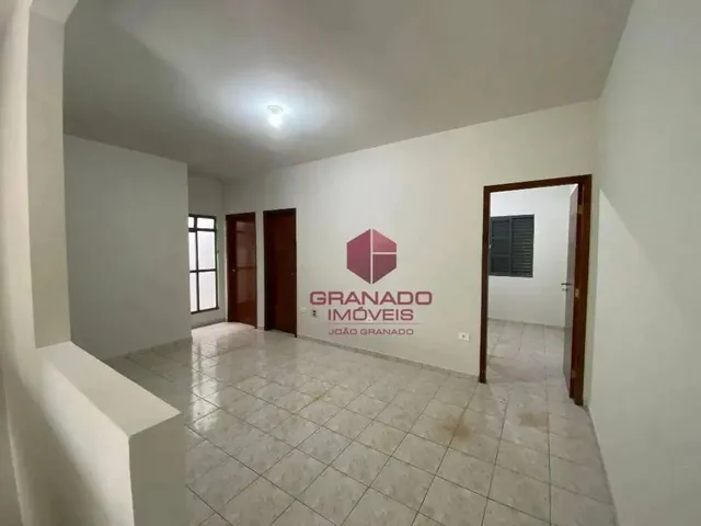 Imagem 3: Sobrado com 3 Dormitórios para Alugar, 188 M² por R$ 2.800,00/Mês - Jardim Iguaçu