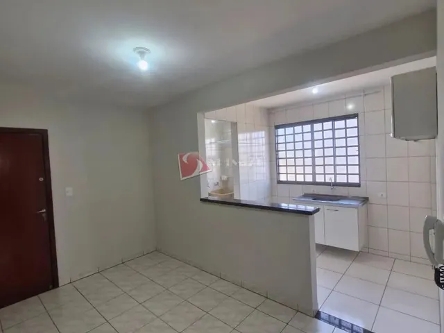 Imagem 10: Apartamento para Alugar em Maringá, Zona 07, com 2 Quartos, com 50 M², Milani