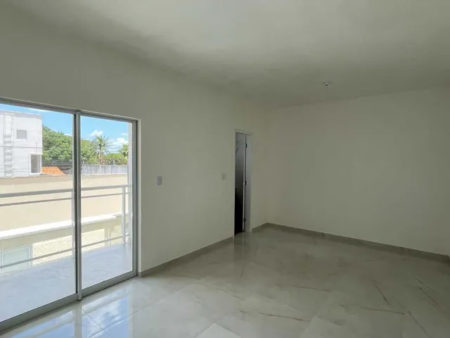 Imagem 6: Casa Duplex / Sobrado Nova com Amplo Terreno em Rua Sem Saída no Centro do Eusébio, 04