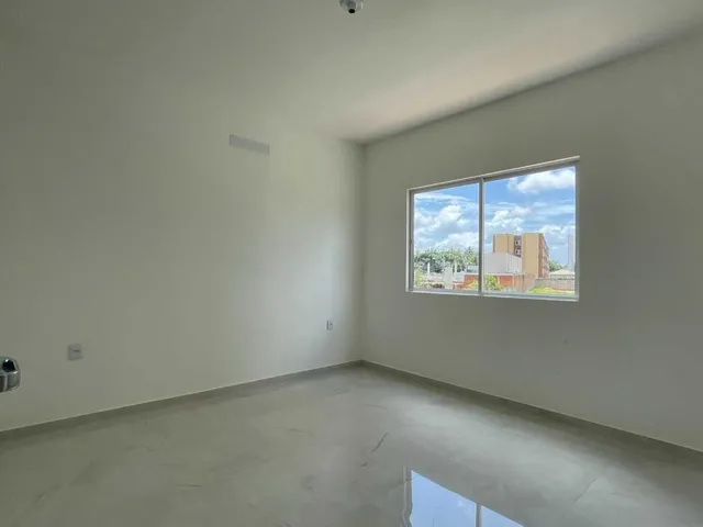 Imagem 9: Casa Duplex / Sobrado Nova com Amplo Terreno em Rua Sem Saída no Centro do Eusébio, 04