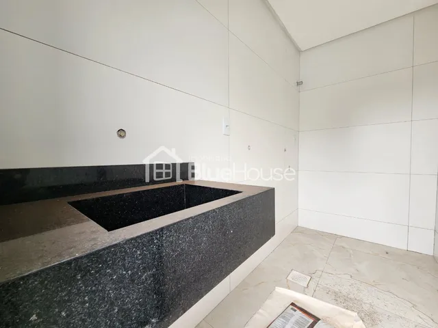 Imagem 8: Casa de 3 Quartos sendo 3 suítes em acabamento Alto Padrão no Setor Sudoeste