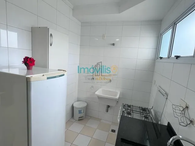 Imagem: O apartamento possui 2 Dormitórios, 1 Suíte, 2 Banheiros,