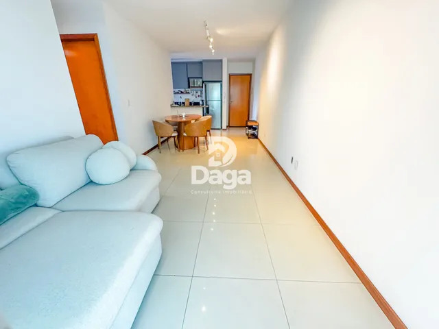 Imagem: O apartamento possui 5 Dormitórios, 1 Suíte, 2 Banheiros,