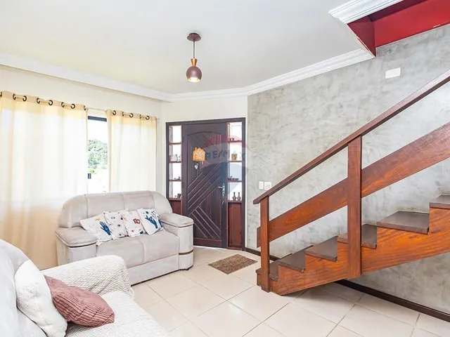 Imagem 10: Casa à venda no Bairro Santa Cândida - Curitiba/PR