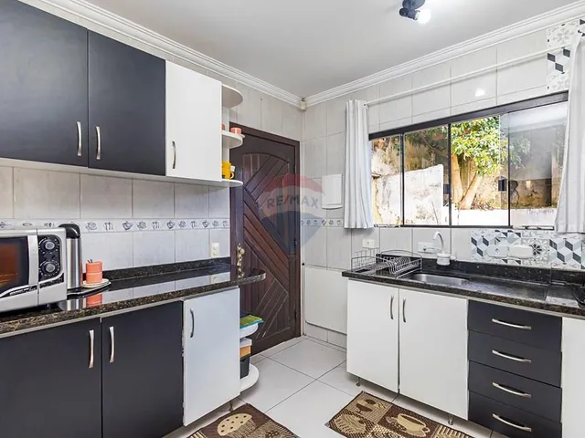 Imagem 4: Casa à venda no Bairro Santa Cândida - Curitiba/PR