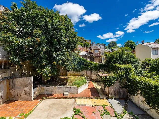 Imagem 7: Casa à venda no Bairro Santa Cândida - Curitiba/PR