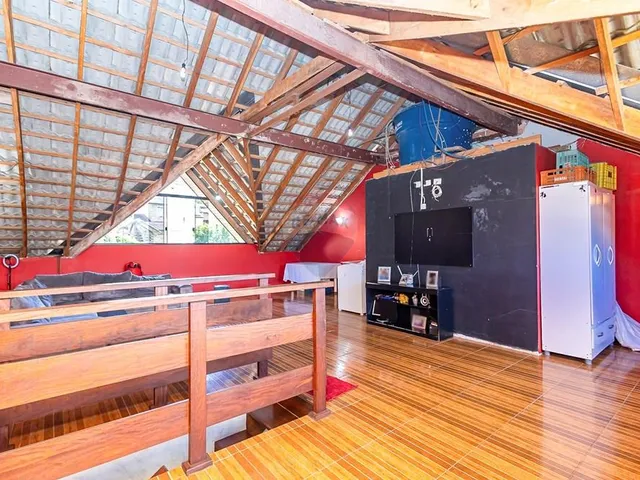 Imagem 14: Casa à venda no Bairro Santa Cândida - Curitiba/PR