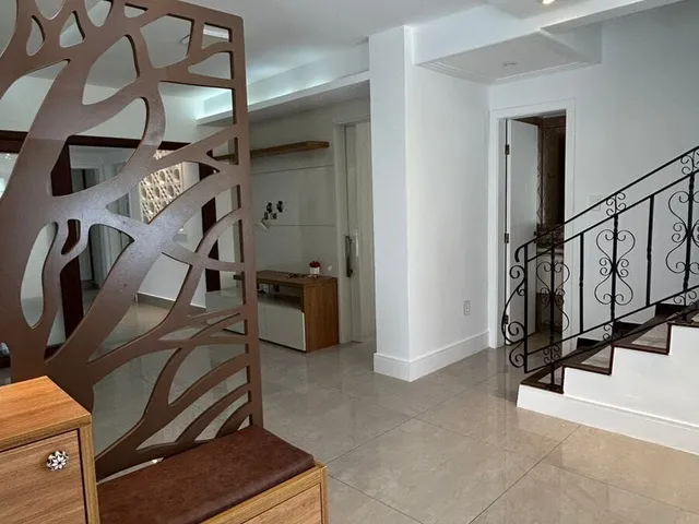 Imagem 14: Vendo Linda Casa em Condomínio em Stella Maris com 5/4, Sendo 4 Suítes , Closset