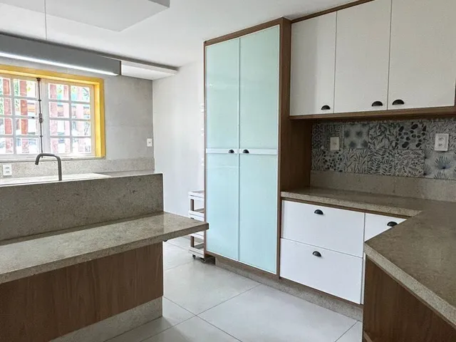 Imagem 11: Vendo Linda Casa em Condomínio em Stella Maris com 5/4, Sendo 4 Suítes , Closset