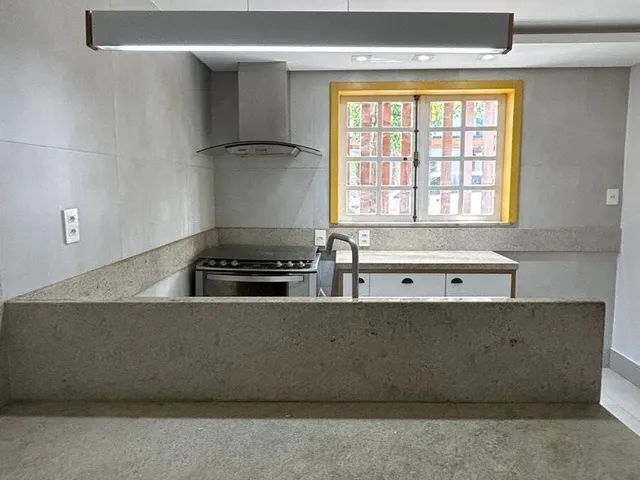 Imagem 7: Vendo Linda Casa em Condomínio em Stella Maris com 5/4, Sendo 4 Suítes , Closset