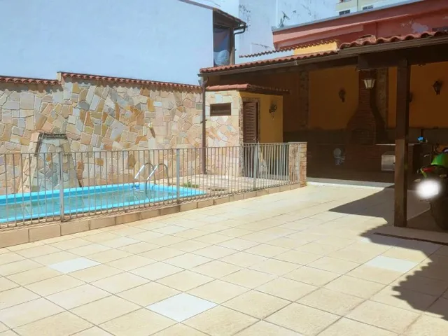 Imagem 1: Casa Ampla com Área Gourmet, Piscina e Suíte Master