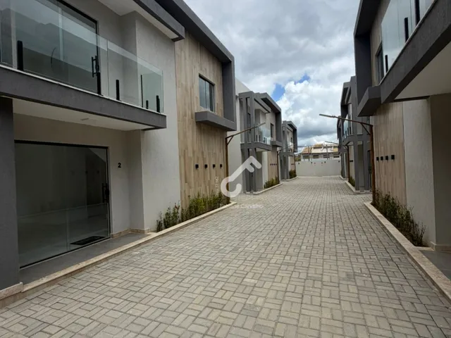 Imagem: IPITANGA, Lauro de Freitas. Duplex com 4