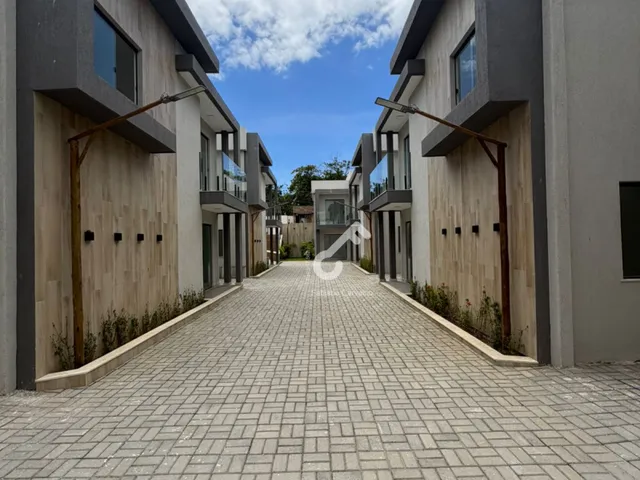 Imagem 3: IPITANGA, Lauro de Freitas. Duplex com 4 quartos sendo 1 suíte e 1 quarto térreo, 50m