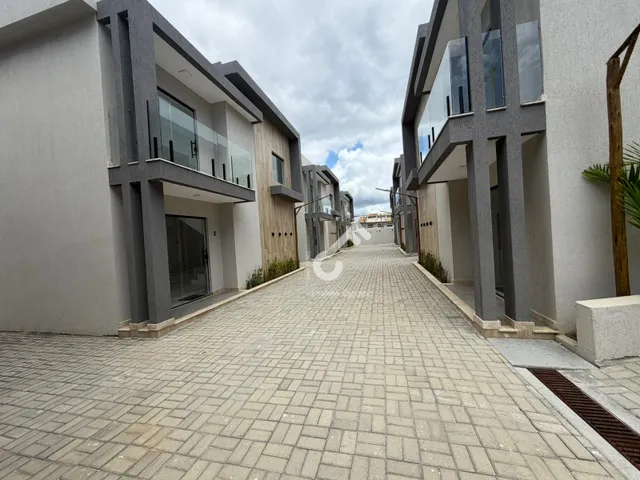 Imagem 4: IPITANGA, Lauro de Freitas. Duplex com 4 quartos sendo 1 suíte e 1 quarto térreo, 50m