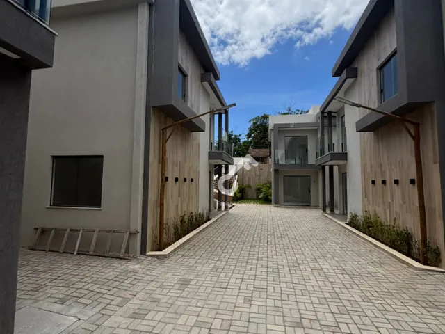 Imagem 5: IPITANGA, Lauro de Freitas. Duplex com 4 quartos sendo 1 suíte e 1 quarto térreo, 50m