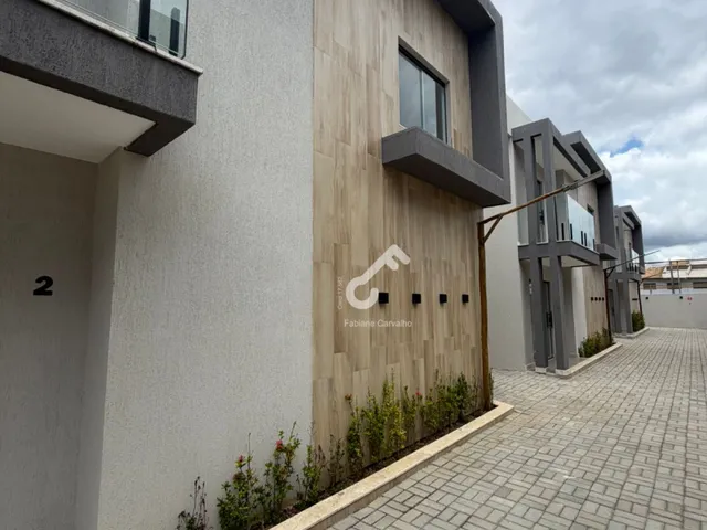 Imagem 12: IPITANGA, Lauro de Freitas. Duplex com 4 quartos sendo 1 suíte e 1 quarto térreo, 50m
