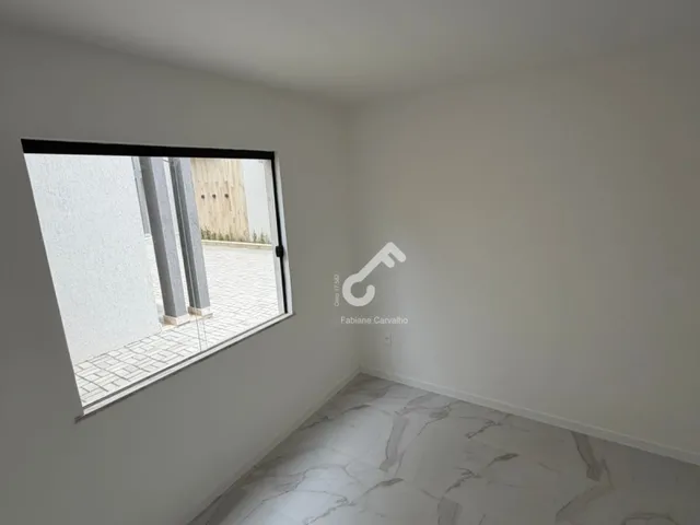 Imagem 15: IPITANGA, Lauro de Freitas. Duplex com 4 quartos sendo 1 suíte e 1 quarto térreo, 50m