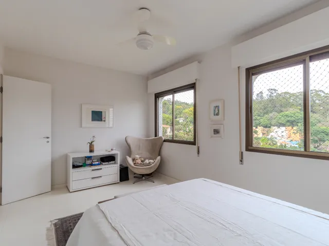 Imagem 2: Apartamento para venda em Real Parque com 3 quartos, sendo 3 suítes, 232m²