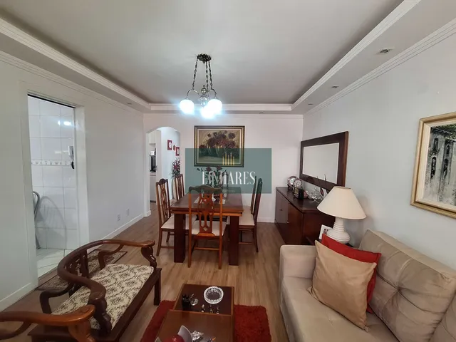 Imagem: O apartamento possui 3 Dormitórios, 1 Suíte, 1 Banheiro,