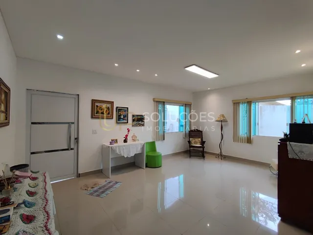 Imagem 6: Casa Térrea 3 Quartos (2 Suítes) + Garagem Coberta