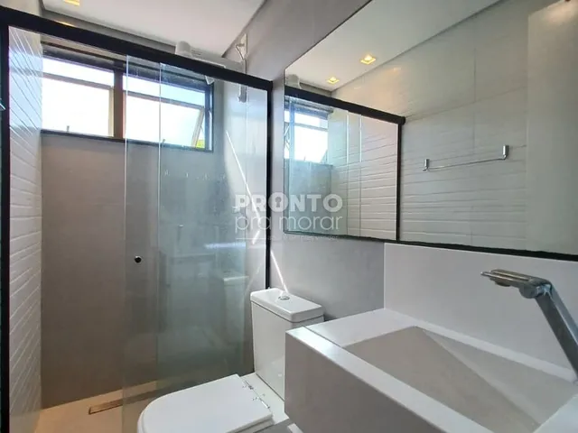 Imagem: O apartamento possui 2 Dormitórios, 1 Suíte, 1 Banheiro,