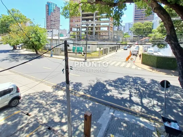 Imagem: Prédio/Edifício Inteiro em Espinheiro