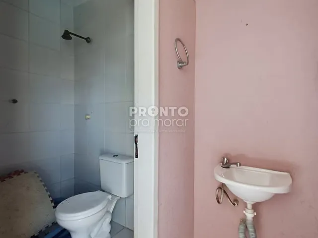 Imagem: Casa com 4 Quartos em Candeias