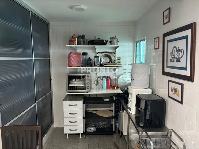 Imagem: Casa de Condomínio com 3 quartos em Forno