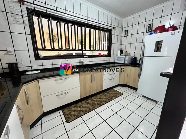 Imagem 10: Sobrado com 4 quartos, no bairro Costa e Silva, Joinville/SC