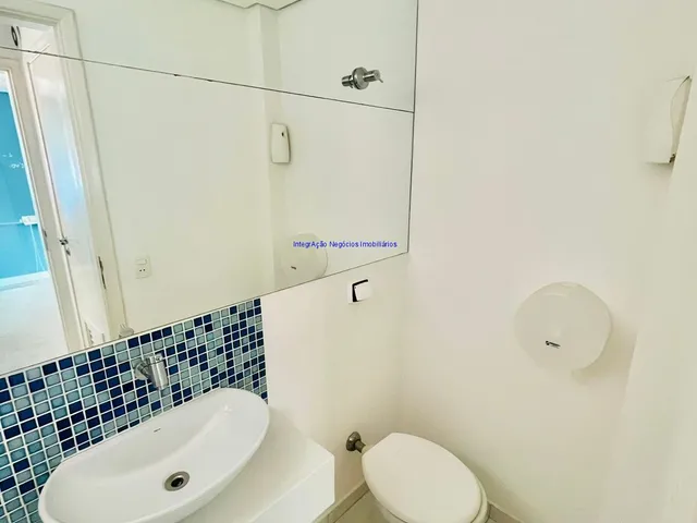 Imagem 6: Condomínio com recepção e segurança. Excelente localização á 10 minutos andando