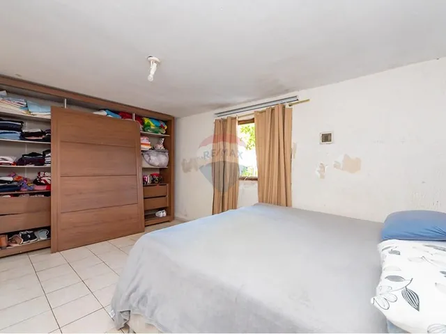 Imagem 10: Sobrado com 5 quartos e Casa nos fundos, bairro Fazendinha - PR
