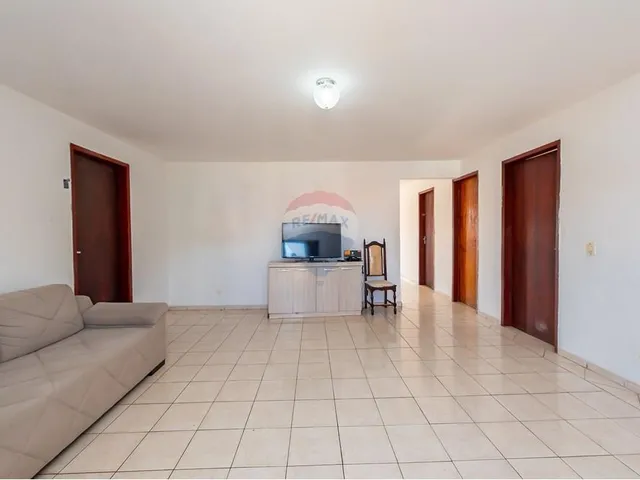 Imagem 13: Sobrado com 5 quartos e Casa nos fundos, bairro Fazendinha - PR
