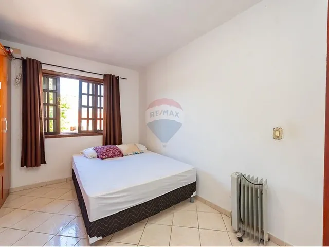 Imagem 16: Sobrado com 5 quartos e Casa nos fundos, bairro Fazendinha - PR
