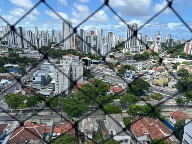 Imagem 12: Apartamento de 3 quartos com suíte, 2 banheiros e 2 vagas no Prado, Recife - Edifício
