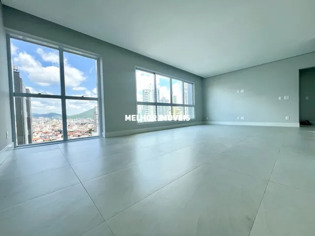 Imagem: Apartamento à venda com 4 quartos sendo