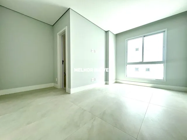 Imagem 11: Apartamento à venda com 4 quartos sendo 2 suítes e 3 vagas de garagem localizado em