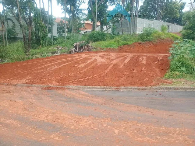 Imagem: Terreno À Venda no Jardim dos Pinheiros