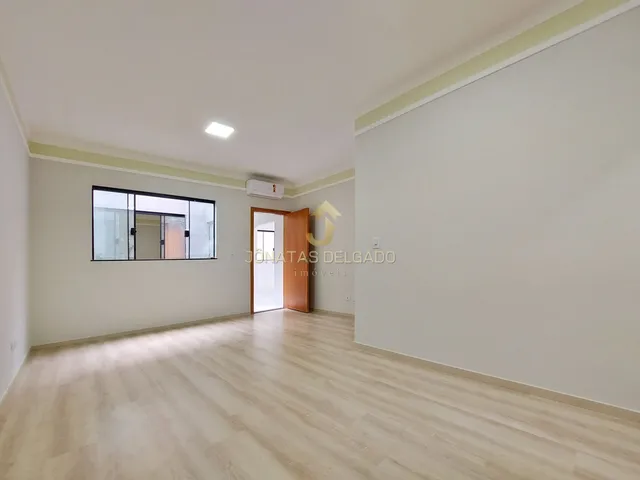 Imagem 13: Casa com piscina e 2 suítes no Jardim Munique - Maringá/PR
