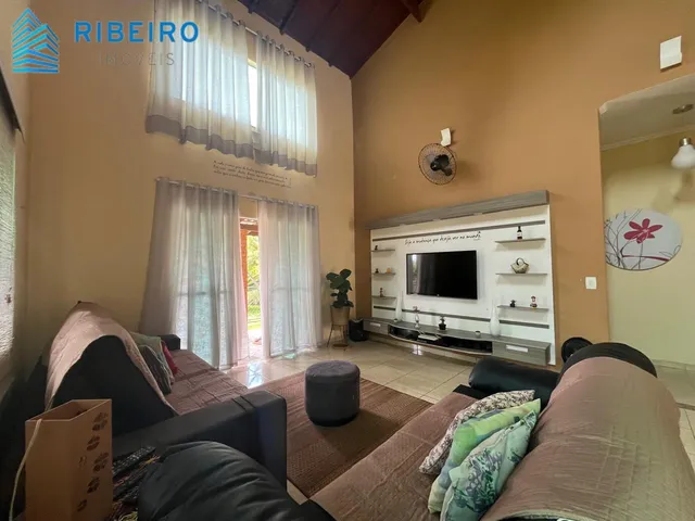 Imagem: A casa em condomínio possui 3 Dormitórios, 1 Suíte, 3