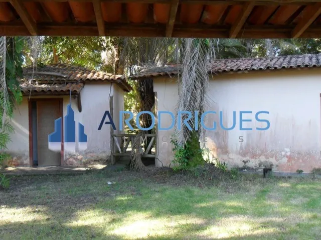 Imagem 11: Sítio à Venda em Abrantes: Alto Padrão, 4 Quartos, 1 Suíte, 4 Salas, 7 Banheiros, 7