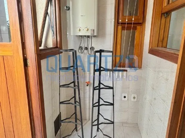 Imagem 9: Apartamento semi mobiliado para locação em Petrópolis, Porto Alegre-RS: 3 quartos, 1